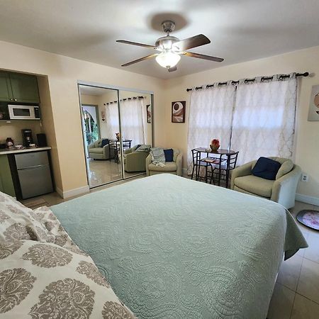 The Green Door Bungalow Naples Exterior foto